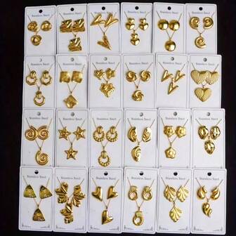 18 Pieces Of Luxurious Stainless Steel Earrings And Necklace Set, Featuring Geometric Heart-Shaped And Floral Shell Designs, With A Shiny Style Inspired By Dubai In The Middle East. Suitable For Weddings, Parties, New Year Gifts, And All-Season Accessories.