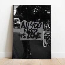 1幅“你只需要爱”复古黑白帆布画，励志海报，标志性音乐摄影装饰画，适用于厨房、酒吧、餐厅或派对空间，房间装饰，送给她的礼物，可选择无框或有框。