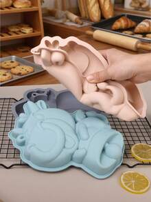 1 pieza Molde de silicona con forma de vaca para pasteles, herramienta de hornear, molde de pastel con forma de vaca de dibujos animados, molde para pasteles, molde para mousse, utensilios de cocina para hornear, molde para mousse de chocolate, gelatina y cera - Multicolor - Ver 3