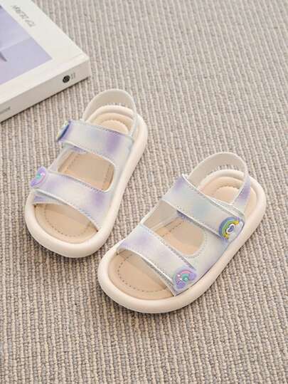 1 par de sandalias planas para niños, adecuadas para el verano, nuevo diseño de sandalias de moda casual versátiles para niñas con punta redonda y abierta, suela blanda y cómoda, sandalias de estudiante, sandalias de princesa, sandalias de moda para niñas