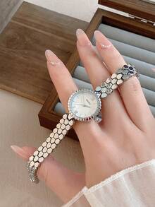 1pc Women's Gold Square Bracelet Watch, Roman Numeral Scale, Suitable For Daily Wear, Also Can Be Birthday/Graduation/Party Gift - Silver - View 5