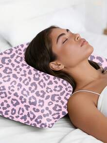 WANMEI 1Pc Leopard-Print Pure Mulberry Silk Pillowcase Is Incredibly Soft And Smooth To The Touch, Gentle On Hair And Skin. Made From High-Quality Silk, It Features A Satin Finish On Both Sides And A Concealed Zipper. Soft And Cool, Suitable For Both Men And Women, It's The Perfect Back-To-School Or Vacation Gift - Multicolor - View 3