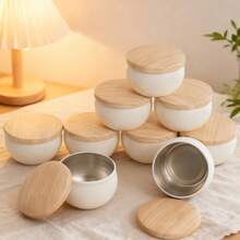 48件/6套完整DIY蜡烛制作套装，包含2.2盎司白色哑光铁罐（带木纹盖） - 6个罐子、6个支架、16根烛芯和20张贴纸 - 无蜡手工材料，适用于香薰蜡烛/清洁燃烧蜡烛，家居装饰收纳容器 - 白色 - 查看 5