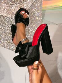 Sandálias femininas de salto alto com plataforma transparente, salto grosso, bico quadrado, decoração de borboleta preta, estilo stiletto, ideais para festas e eventos ao ar livre. - Preto - Ver 1
