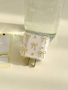 Juego de cargador de teléfono móvil con diseño de lazo dorado brillante y perlas doradas 20W/18W, cable de carga con protección, funda protectora para el cargador, compatible con cargador de - Dorado - Ver 4