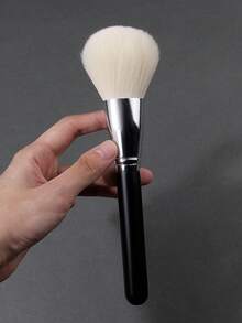 1pc Large Fluffy Soft Face Blush Brush/Powder Brush/Contour Brush/Bronzer Brush, Wooden Handle Makeup Brush, Cosmetic Tool - Black - View 5