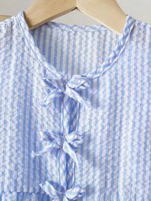 2pcs Baby Girls' Fashionable & Sweet Vacation Style Light Blue Striped Bow Sleeveless Off-Shoulder Camisole & Loose Wide Leg Pants Summer Outfit - Blue - View 3