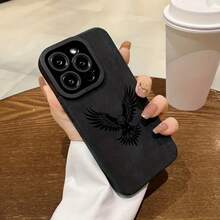 Funda de teléfono linda Funda de teléfono: Funda de teléfono con patrón de águila, diseño artístico de alta gama con agarre premium, antideslizante y a prueba de golpes, cuero sintético de piel de cordero mate de lujo, compatible con iPhone 17/17 Pro/17 Pro Max/16/16 Plus/16 Pro/16 Pro Max/15/15 Plus/15 Pro. Tu teléfono también merece un pequeño regalo. - 1 pieza - Ver 3