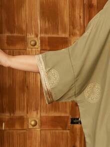 Áo Abaya truyền thống thêu tay thanh lịch kiểu mới năm 2026 dành cho tháng Ramadan, với tay áo cánh dơi, thời trang và duyên dáng. - màu xanh lá - Xem 4