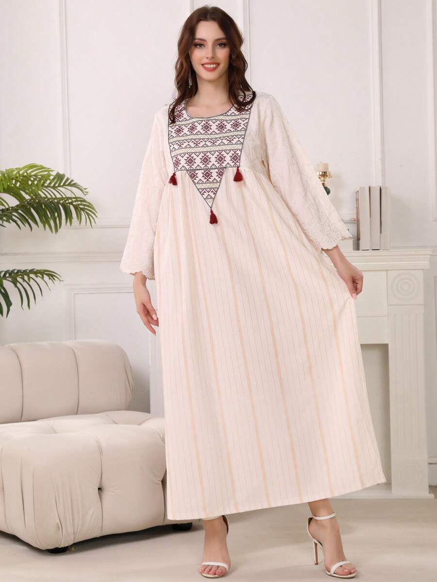 2026新款斋月传统优雅连衣裙，彩色刺绣，拼接圆领，流苏袖口，时尚优雅