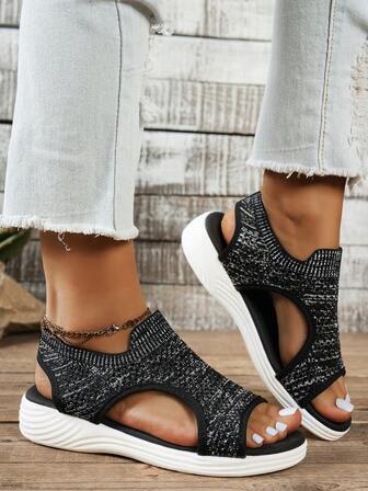 Nuovi sandali sportivi casual da donna taglia comoda, leggeri, slip-on, comodi, in moda, in rete traspirante, sandali da spiaggia con suola spessa e zeppa, scarpe di stile per vacanze (taglia piccola)