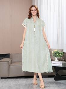 2026 Nouvelle robe traditionnelle élégante de style Ramadan, col en V, manches courtes, poignets à franges, broderie perlée dorée, vêtement gracieux pour femmes arabes - Vert menthe - Voir 7