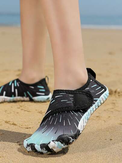 1 Pair Kids Breathable Mesh Upper Rubber Sole Hook And Loop Closure Water Shoes & Sandals, Suitable For Beach, Wading, Outdoor Activities, Swimming, Running, School