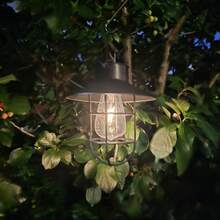 No Wiring Solar Lights Outdoor IP44, Black Vintage Industrial Hanging Lanterns, Auto On/Off With Light Sensor, Warm White Glow, Easy Installation, For Garden Patio Porch Fence Wall Pathway And Outdoor Decor - 黑色 - 查看 4