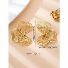 Vintage Metallic Gold Textured Floral Pendant Earrings | Hypoallergenic & Lightweight Design | Perfect For Daily Wear, Parties, Holidays, And Special Occasions | Timeless Elegance For Women | Thoughtful Gift For Loved Ones - 黃金-5 - 查看 5
