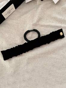 1 Pc Women's Hair Accessories Solid Color + Leopard Print Soft Velvet Chic 2-In-1 Snap Hair Tie & Wrist Bracelet For Cozy Fall/Winter High Ponytail With A Hair Tie ,Hair Elastics ,Hair Rubber Bands ,Hair Rope Head Accessories