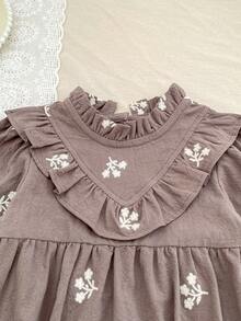 Baby Girl Floral Embroidery Ruffle Collar Petal Sleeve Romper, Spring/Autumn - Grey - View 4
