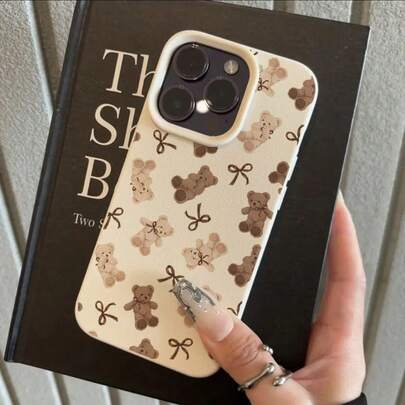1pc TPU Material Candy Bear Bow Party Pattern Phone Case Compatible With IPhone 17 Pro Max/17/16 Pro Max/15/13/12/11, S20 FE/A15/S24/A55, Redmi Note 11/Note 12/Note 13 Pro, Full Coverage Anti-Drop Soft Protective Phone Cover
