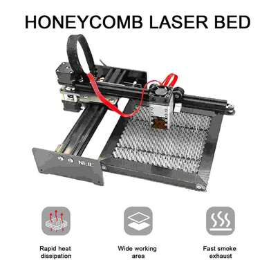 NEJE 200*200mm Laser Engraving Machine Honeycomb Worktable, Made Of Aluminum Alloy Honeycomb Board, Sturdy And Lightweight, Easy To Move, Convenient For Laser Engraving Items, Protects The Work Surface, And Quickly Dissipates Heat And Smoke, Keeping The Work Surface Clean. Suitable For Laser Engraving Machines, Cutting Machines And Other Tools.