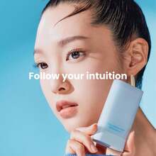 TB Barra solar suave de algodón SPF50+ PA+++ 0.67 onzas / 0.67 oz | Ingredientes naturales, antisebo, sensación mate suave | EWG Green + sin PEG, barra solar vegana coreana para la cara - Azul - Ver 3