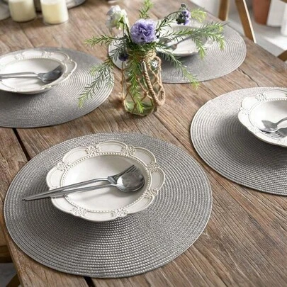 Bộ 4/6 tấm lót bàn tròn dệt tay màu xám nhạt bằng nhựa PP, chịu nhiệt, dùng trang trí, bán chạy nhất, nhiều màu sắc để lựa chọn, chống nhăn, thích hợp cho sinh nhật, Giáng sinh, tân gia, lễ kỷ niệm, tiệc tùng, họp mặt gia đình.