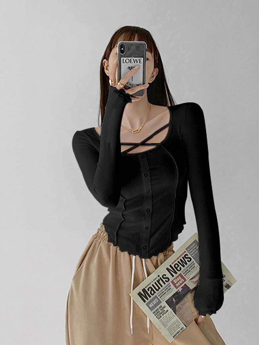 纯色圆领修身休闲女式T恤，饰有仿纽扣，长袖，短款，春秋季 - 黑色 - 查看 1