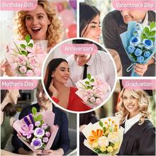 LAIDANLA Ramo de flores de ganchillo rosas de ganchillo hechas a mano color azul lirio del valle 5 piezas aniversario bodas agradecimiento graduacion cumpleaños regalos para mujeres ramo de - Lirio rosa azul - Ver 7