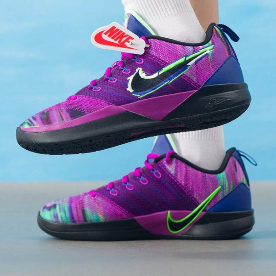 Nike Zapatillas de entrenamiento de fitness para niños, zapatos deportivos casuales para baloncesto - Multicolor - Ver 1