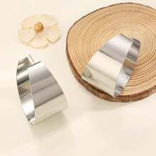 1 Pairs Chunky Gold Wide Large Round Statement Hoop Earrings For Women Non Tarnish, Vintage Minimalist Thick Circle Earring  Party Prom Y2k Jewelry Gift Stylish And Elegant, A Must-Have For Valentine's Day Dates - 銀色 - 查看 2