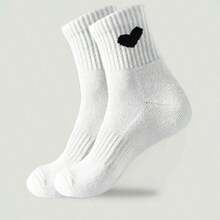 1/10 双装可爱爱心图案男女通用中筒袜，黑白基础色搭配小爱心设计，简约休闲风格，适合情人节情侣及日常穿着 - 黑與白 - 查看 11