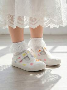1双新款女童白色可爱清新低帮帆布鞋，彩色花卉印花，魔术贴搭扣，T字鞋面，圆头，柔软平底，舒适轻便，休闲童鞋，适合春季日常穿着、户外活动、旅行、公园漫步、上学和与朋友聚会（图案随机） - 白色 - 查看 2