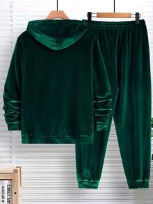 【2026秋冬新品】男士奢華居家風天鵝絨連帽衛衣套裝，絲滑面料，袋鼠口袋抽繩連帽上衣 + 彈性抽繩收口運動長褲 2件套，適合居家休閒、街頭穿搭、短途通勤、輕社交約會 - 墨綠色 - 查看 4