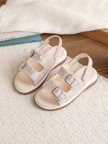 1 Pair Girls' Fashionable Versatile Glitter Thick Sole Flat Sandals - Silver - View 2