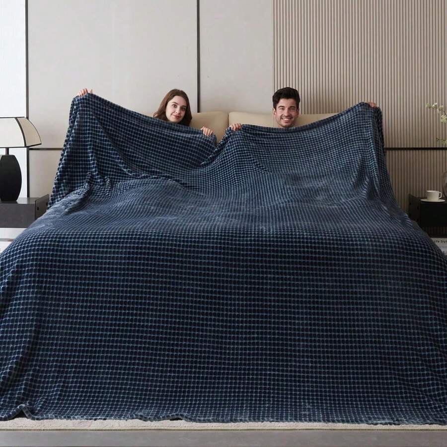 Oversized King Fleece Blanket 120x120 Inches, Seamless Soft Cozy 3D Jacquard Flannel Blanket 10'x10' Extra Large For Bed, Sofa, Couch, Travel & Camping, California King Throw, Purple - Wave CT21NV - 深灰色 - 方塊圖案 - 查看 1