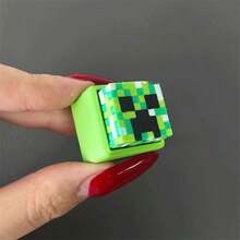 3D Pressure-Sensitive Keyboard Tactile Stress Relief Toy, Movable Model Pendant, Creative Keychain, Desktop Fidget Gadget, Fan Collectible Gift - Multicolor - View 7