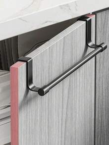Giá treo khăn bằng sắt đen, loại một thanh, kiểu treo sau cánh tủ, giá đựng khăn lau chén bát gắn sau cánh tủ, thanh treo khăn không cần đục lỗ, giá đựng khăn tắm, thanh treo khăn tiết kiệm không gian cho nhà bếp và phòng tắm, thích hợp để treo khăn tay, khăn lau chén bát, khăn mặt, đồ dùng nhà bếp, phụ kiện nhà bếp, phụ kiện phòng tắm, trang trí nhà cửa, trang trí Giáng sinh. - màu đen - Xem 7