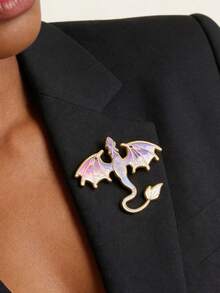 1枚卡通龙珐琅胸针 - 可爱的龙形胸针，粉色和金色点缀，耐用锌合金材质，用途广泛，可作为服装配饰，非常适合别在背包、手提包、翻领上，也是一份不错的礼物或生日礼物。 - 彩色 - 查看 1