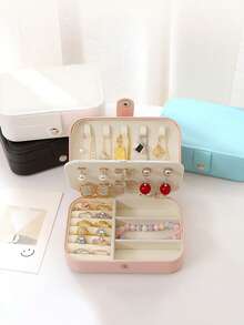 1个优雅经典首饰收纳盒，大容量，内衬绒布，PU皮革材质，防尘带盖，抗氧化，可收纳耳环、戒指、项链等，家居装饰收纳，便携式旅行首饰盒，居家必备收纳盒，节日礼物，情人节礼物，新年礼物，女孩礼物