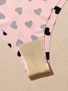 6条装女士内裤：纯色优雅心形图案，面料柔软舒适，适合居家穿着