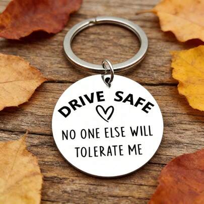 1个男士个性化驾驶员钥匙扣 - 圆形不锈钢提醒金属钥匙扣，是送给丈夫、男友、生日、情人节和圣诞节的完美礼物。