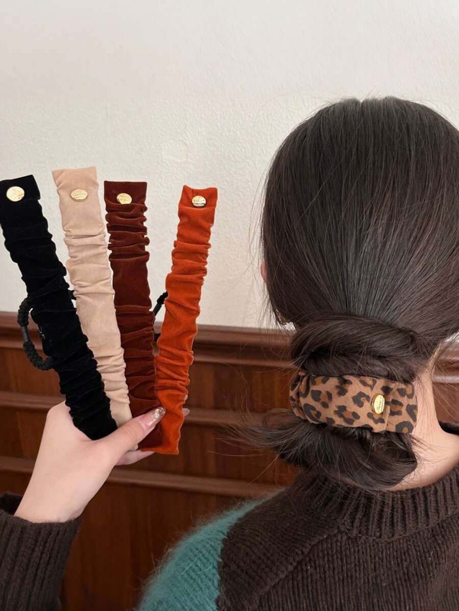 1 Pc Women's Hair Accessories Solid Color + Leopard Print Soft Velvet Chic 2-In-1 Snap Hair Tie & Wrist Bracelet For Cozy Fall/Winter High Ponytail With A Hair Tie ,Hair Elastics ,Hair Rubber Bands ,Hair Rope Head Accessories