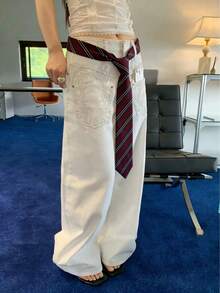 1条英伦风红色条纹领带，女士时尚领带发带，条纹围巾腰带，JK制服领带，长款窄腰带，适合休闲、周末外出、约会、校园、街拍、包包装饰，时尚多功能配饰，也可用于圣诞装饰 - 紅底金條紋 - 查看 6