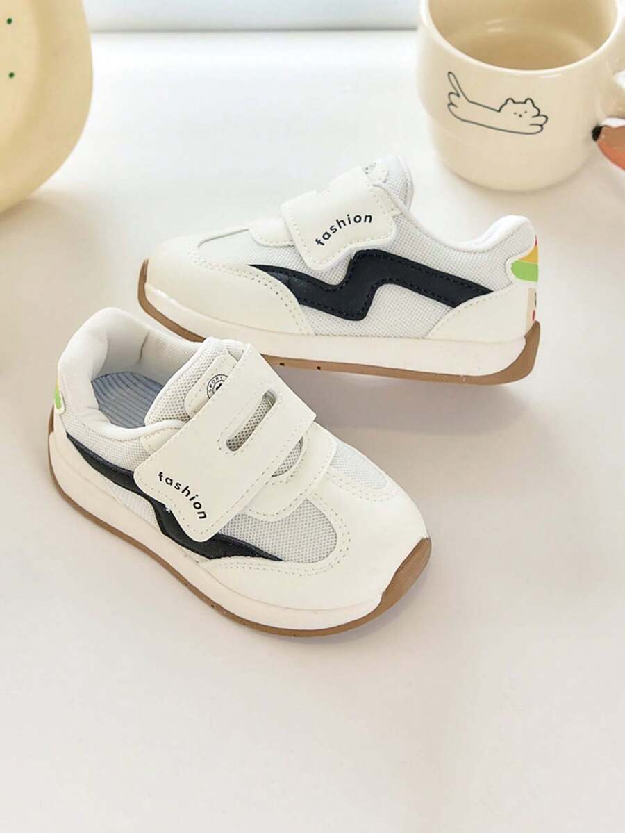 1 đôi giày thể thao cổ thấp thoáng khí unisex, chống trượt, giày đi bộ thường ngày, giày chạy bộ thời trang đa năng dành cho học sinh, thích hợp cho mùa xuân và mùa thu. - màu đen - Xem 1