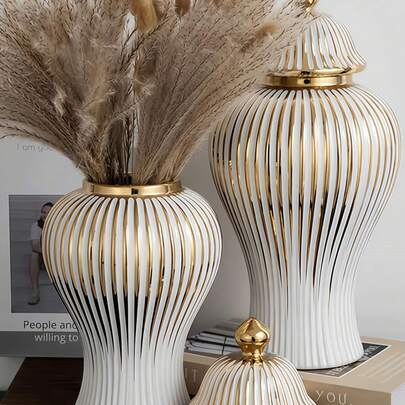 1pc High-End Creative Vase, Living Room Kitchen Porch Decor Tabletop Vase, Holiday & Wedding Decoration Vase, New Year Gift, Available In Large And Small Sizes, Please Note The Size When Purchasing.