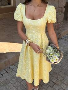 Unadoll 女士春夏方领泡泡袖露背拉链提花面料优雅连衣裙，适合约会、度假、生日、外出、情人节等场合。 - 黃色 - 查看 2