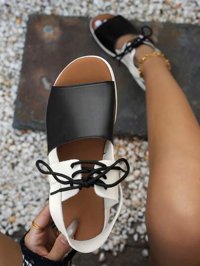 女士双色系带舒适坡跟凉鞋，适合夏季穿着，大码可选