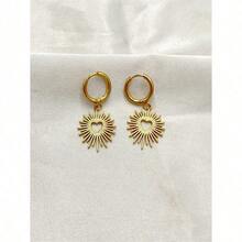 Hollow Out Heart Detail Sun Drop Earrings Valentines,Mom,Mother,Mother's Day,Gift - Vàng - Xem 3