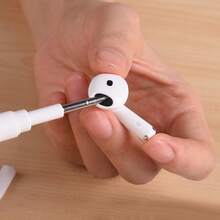 DO AS YOU WISH غطاء سيليكون + فرشاة تنظيف مناسبة ل- Galaxy Buds Live/Buds Pro/Buds 2/Buds2 Pro/Buds FE 5 موديلات، مع خطاف للتعليق، مادة السيليكون توفر قبضة مريحة، غطاء واقي بلون صلب جميل - ارجواني فاتح - مشاهدة 6