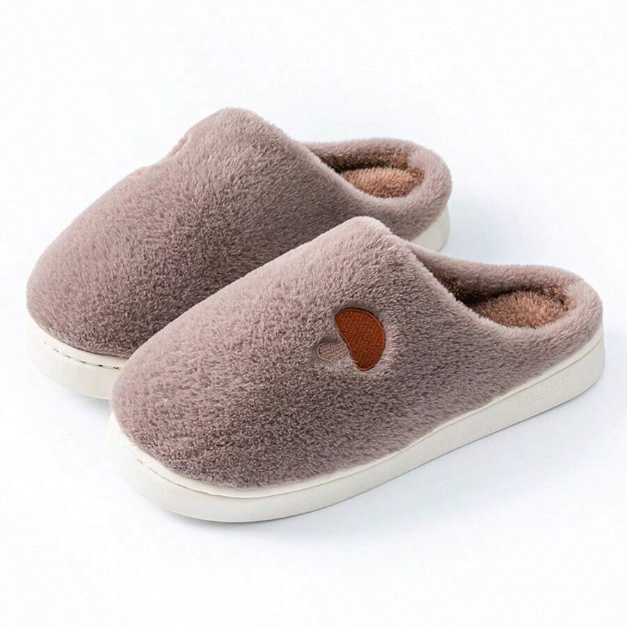A Pair Of Cute Cotton Indoor Slippers In Pink, White Or Beige Colors. They Are Comfortable And Warm. With Thick Soles And Anti-Slip Design, They Are Perfect For Wearing At Home Or In School. - Màu Khaki - Xem 1