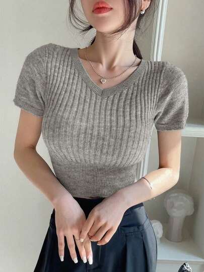 Women's Solid Color V-Neck Short Sleeve Fitted Ribbed Casual Knit Top, Spring/Summer